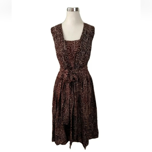 NWT $700.00 Worth Women's 100% Silk Dress Midi A-line Bealted Size 6 SMALL